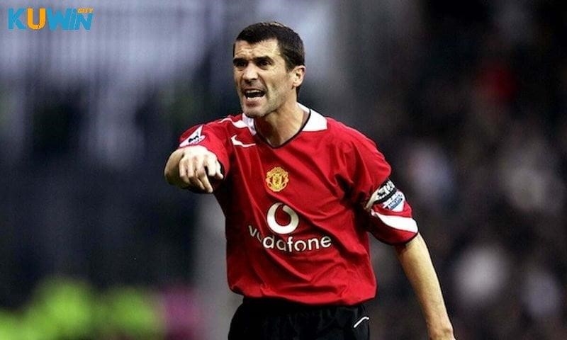 Hình 5: Tiền vệ hay nhất Manchester United – Roy Keane